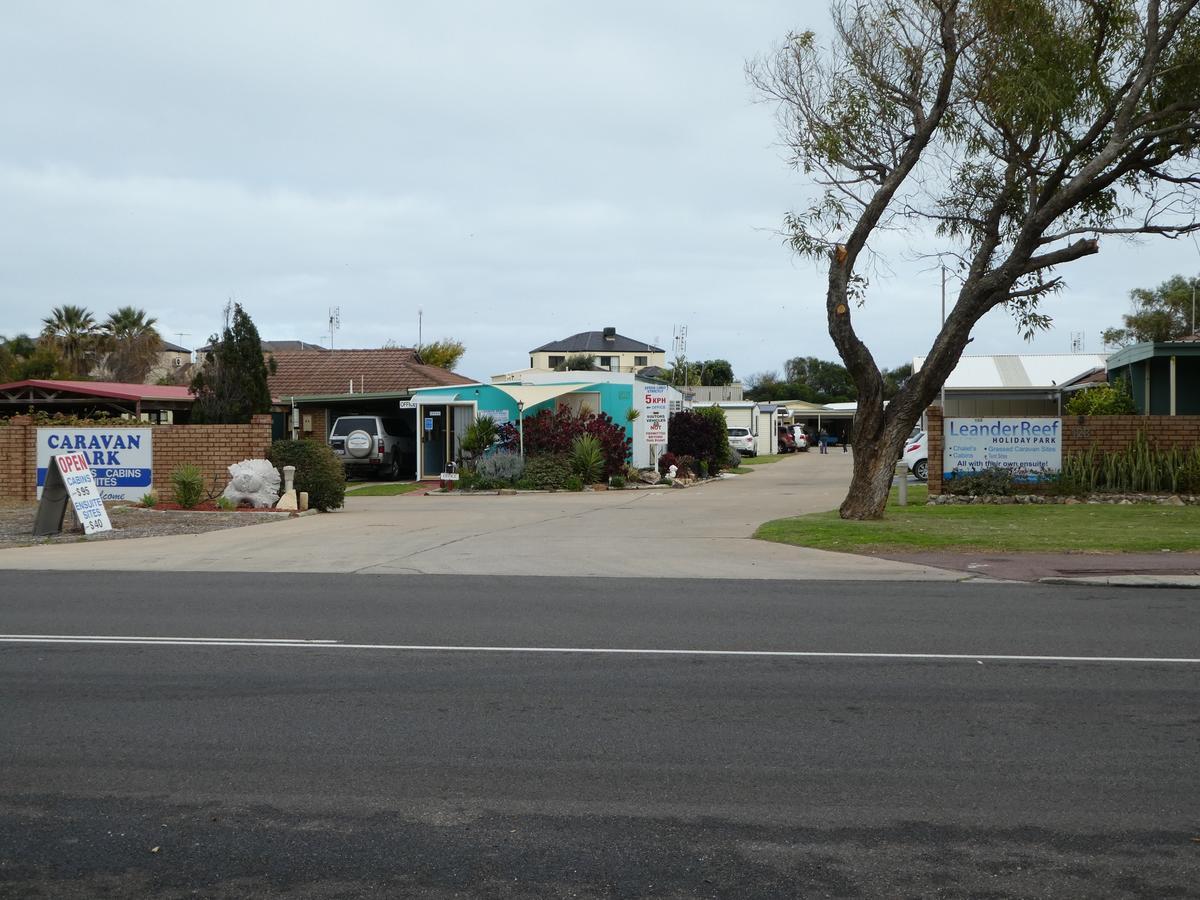 Leander Reef Holiday Park Port Denison Kültér fotó